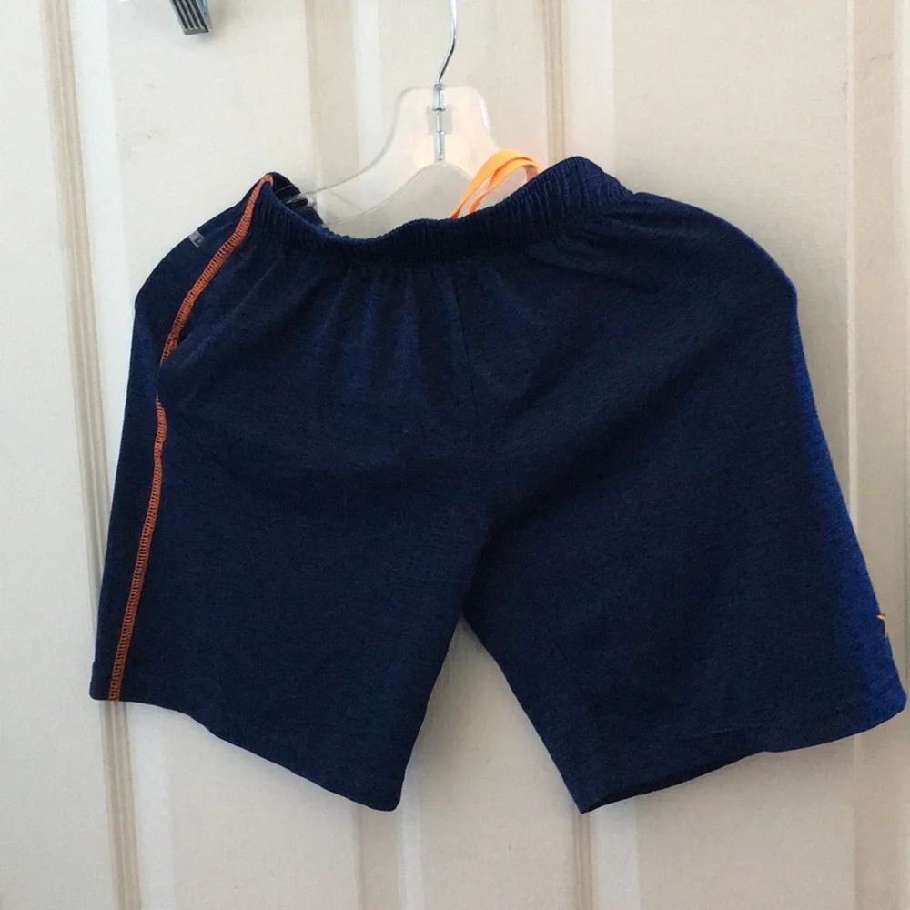 Children’s old navy active shorts medium